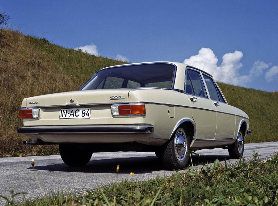 Audi 100 (C1) 1968 года  (фото 3 из 5)